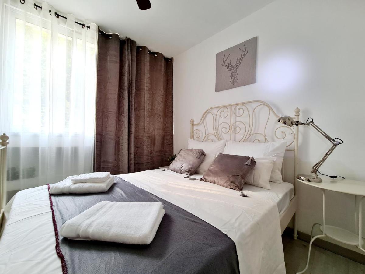 Nice studios on Ben Yehuda str Tel Aviv Exterior foto