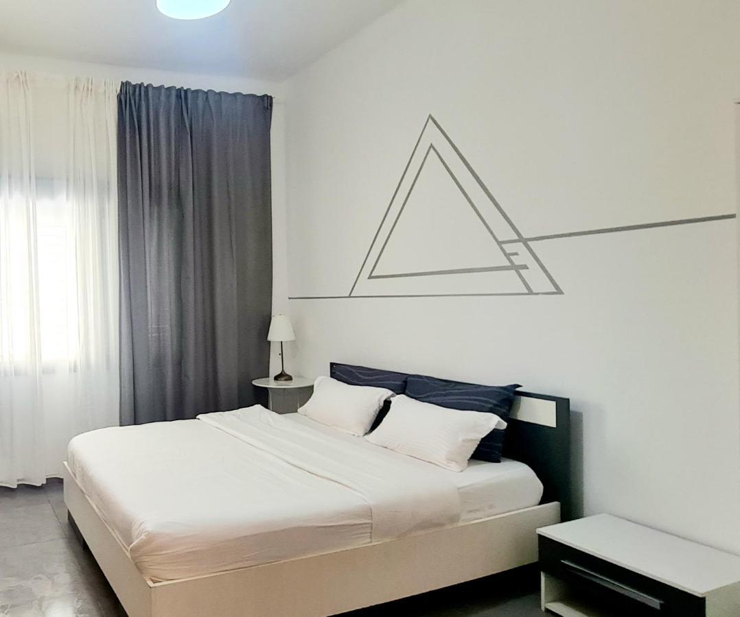 Nice studios on Ben Yehuda str Tel Aviv Exterior foto